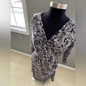 New Garnet Hill Black & White ruched dress